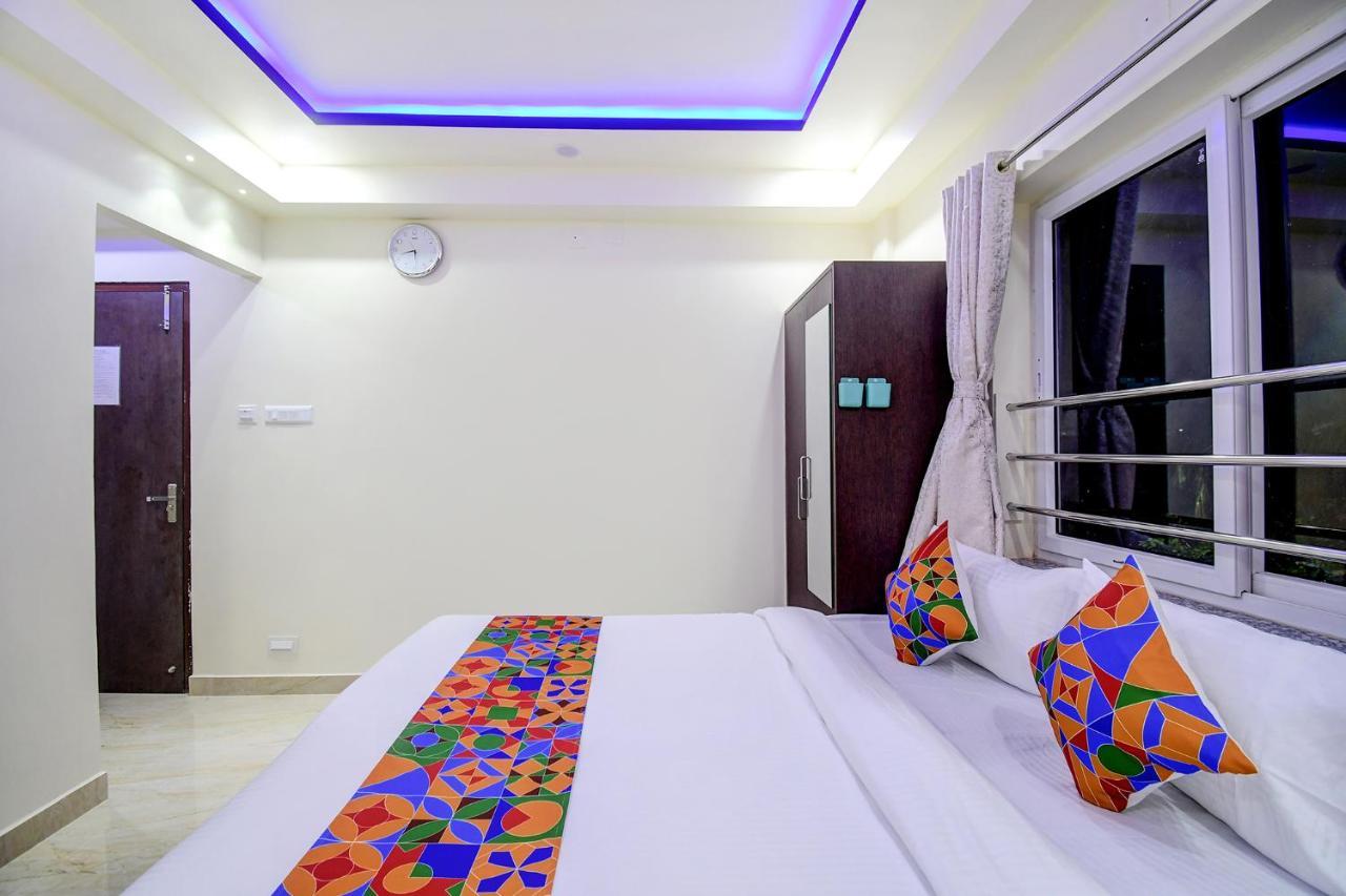 Fabhotel Anchorage Inn - Nr Axis Mall Колката Екстериор снимка
