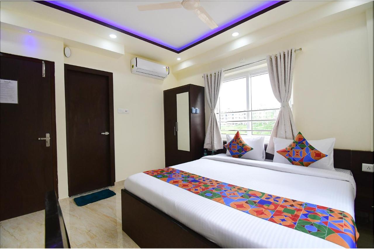 Fabhotel Anchorage Inn - Nr Axis Mall Колката Екстериор снимка