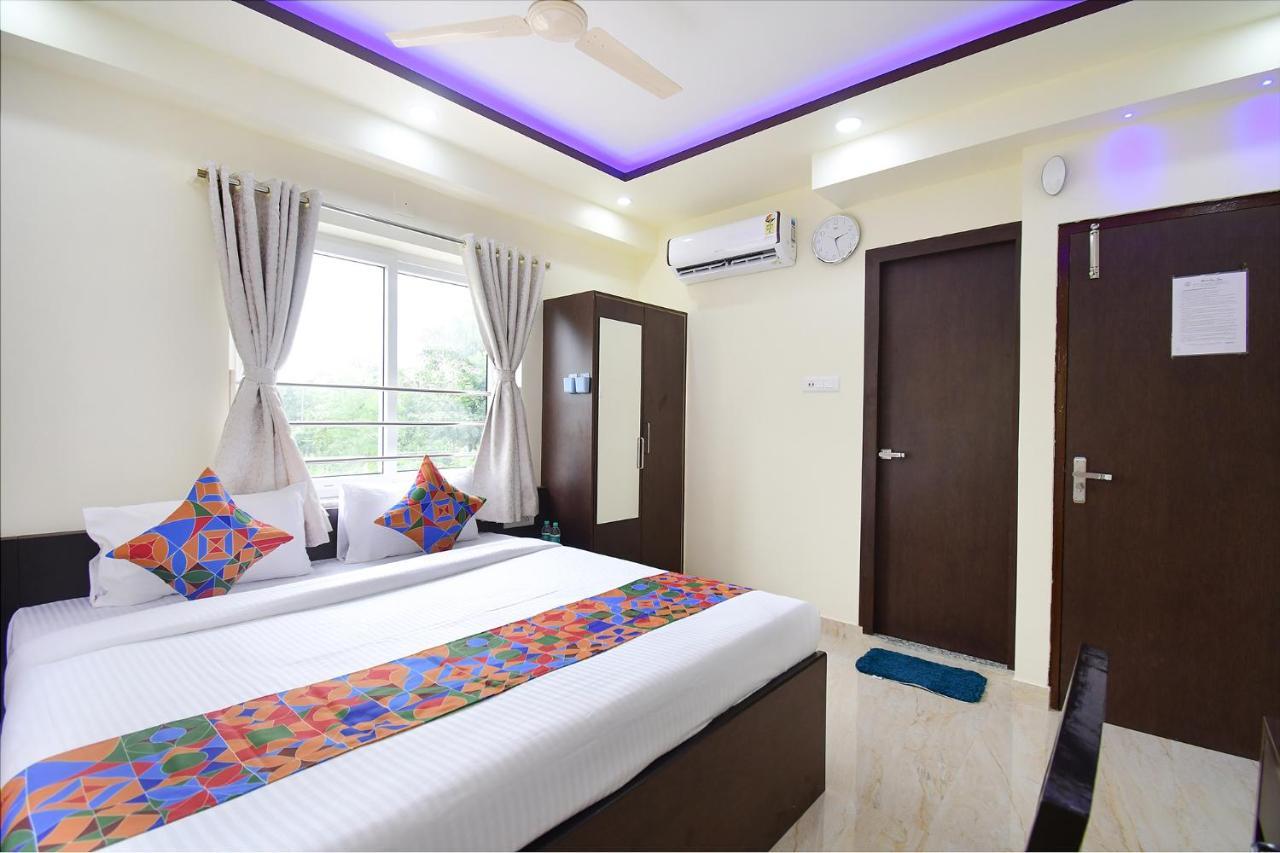 Fabhotel Anchorage Inn - Nr Axis Mall Колката Екстериор снимка