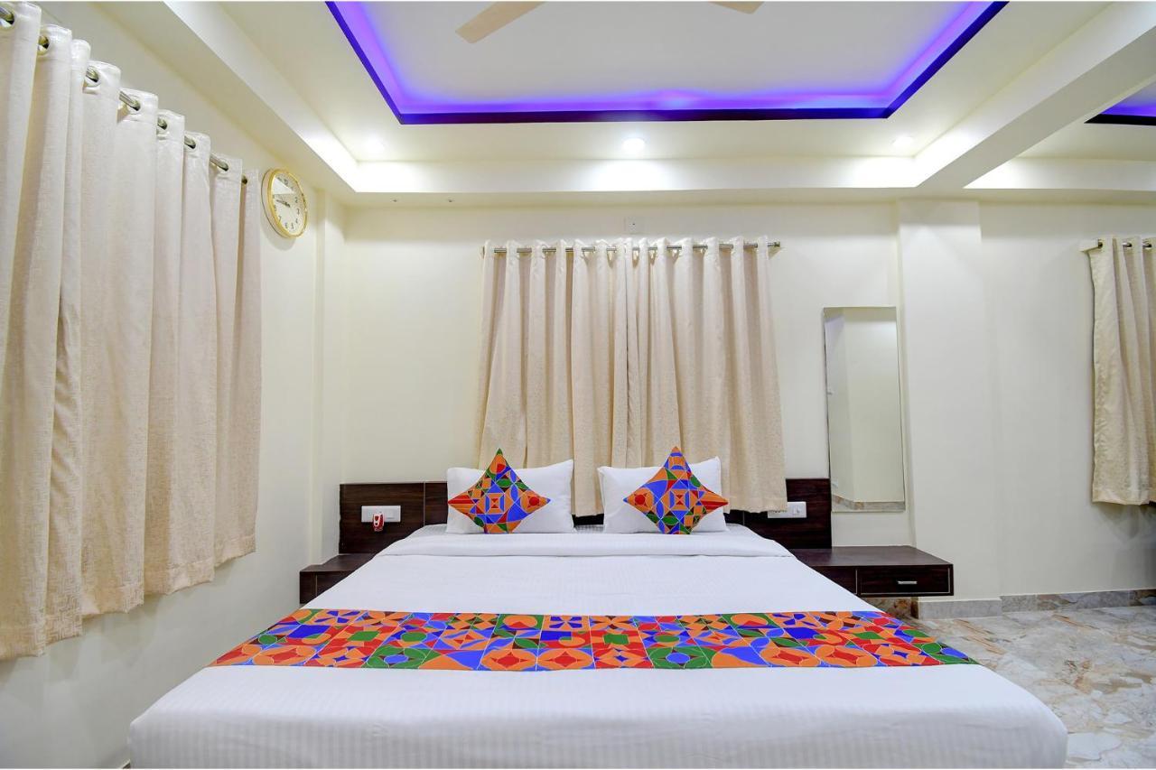 Fabhotel Anchorage Inn - Nr Axis Mall Колката Екстериор снимка
