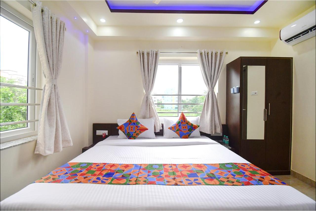 Fabhotel Anchorage Inn - Nr Axis Mall Колката Екстериор снимка